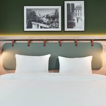 Hotel Campanile Paris Ouest - Porte De Champerret 3*