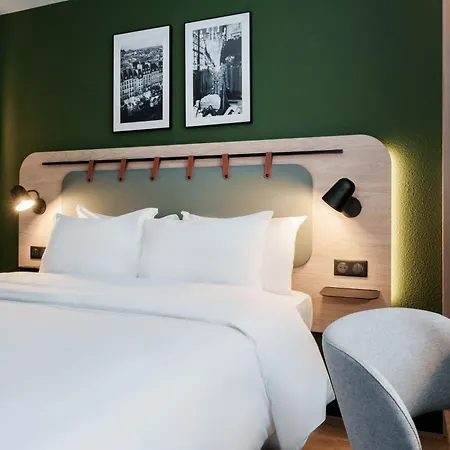 Campanile Paris Ouest - Porte De Champerret 3*