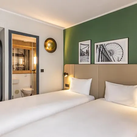 Szálloda Campanile Prime - Paris 3*
