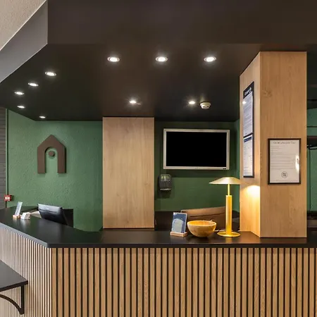 Campanile Prime - Paris Szálloda Levallois-Perret
